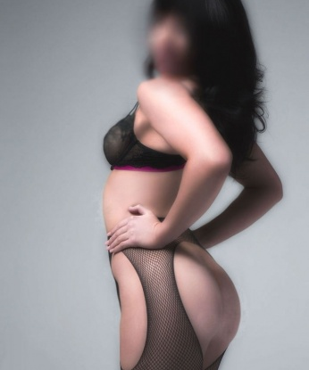 Проститутка Рамина